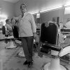 Mr Henri Abitbol, coiffeur.